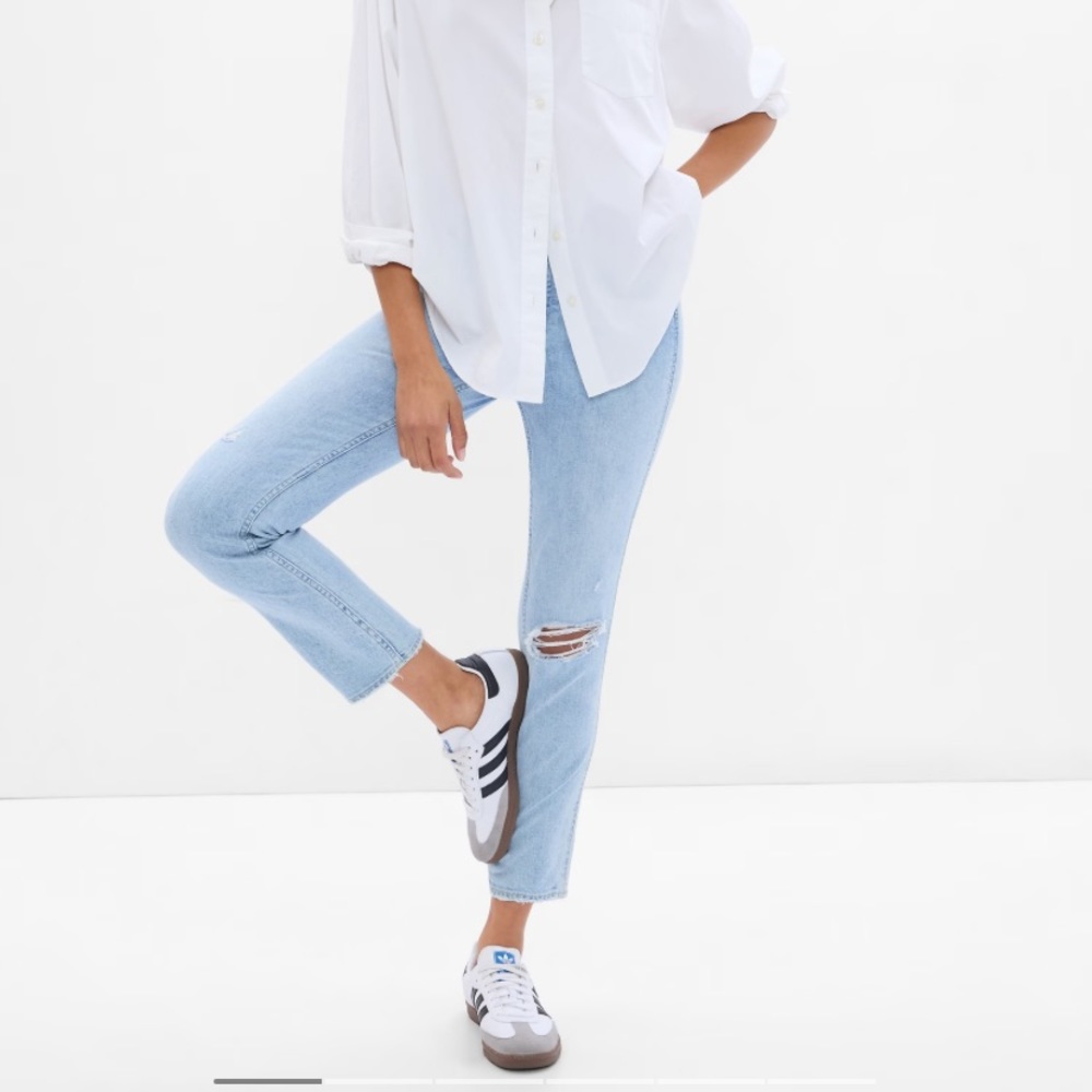 Gap Mid Rise Vintage Slim Jeans in Light Destroy